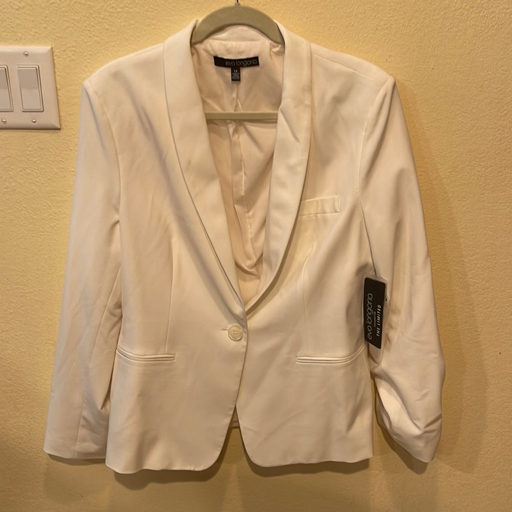 Eva Longoria cream jacket